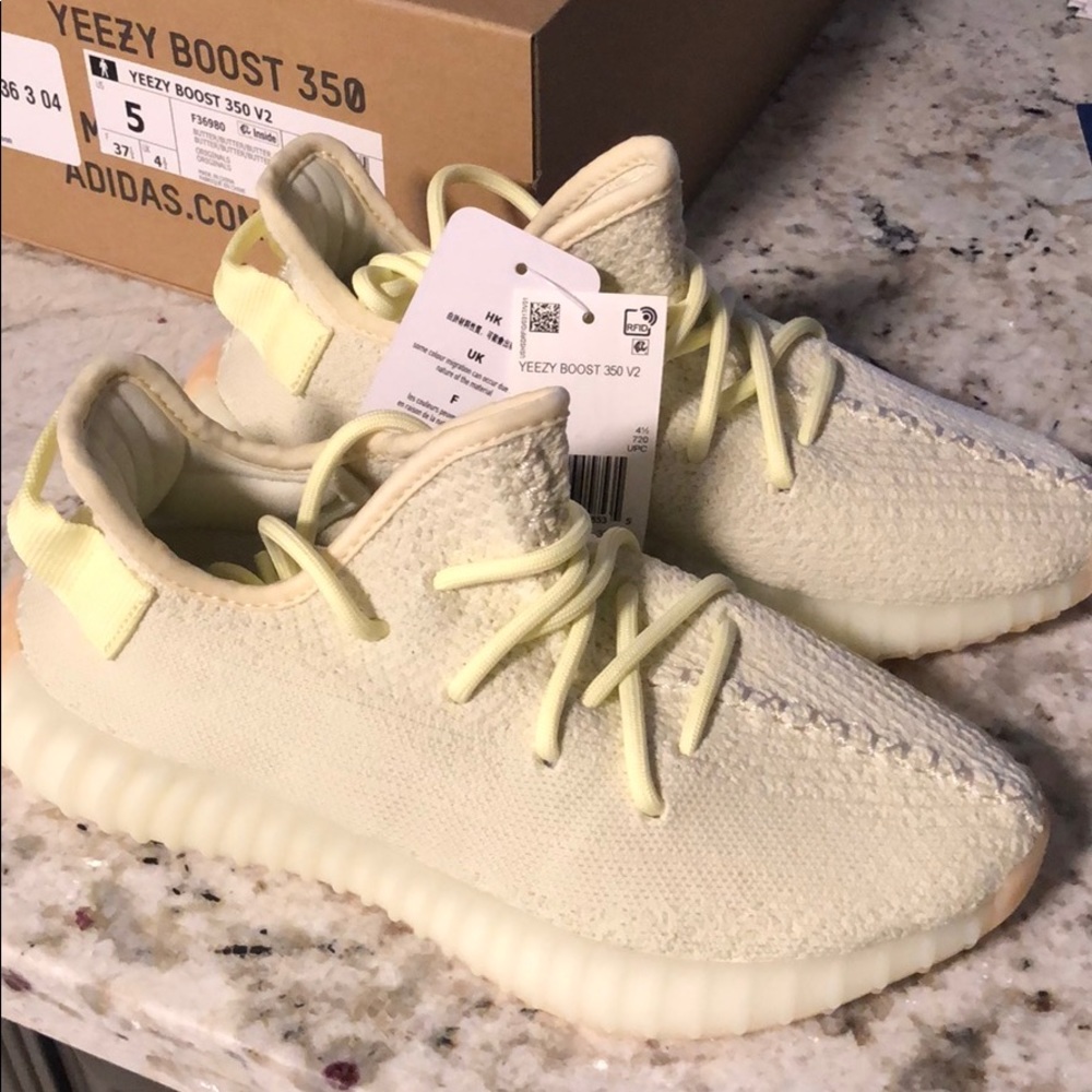 Yeezy boost 350 V2 butter size 5 men